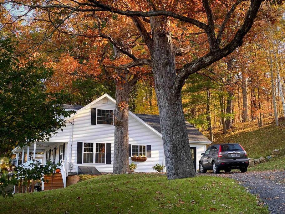 Cozy Cottage, Hot Tub, Fire Pit, 15Min To Hudson And Hiking キャッツキル エクステリア 写真